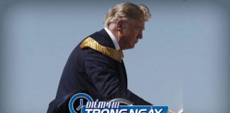 Video TT Trump nói ông mang theo tiền mặt để cho 'tip'