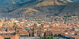 Video Cusco - Thành phố cổ kính bên những dãy núi xanh (1/2)