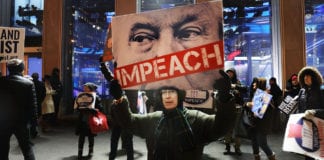 Video Đảng Dân Chủ tặng quà cuối năm cho TT Trump (1/2)