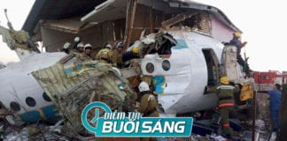 Video Máy bay rớt ở Kazakhstan, ít nhất 12 người thiệt mạng