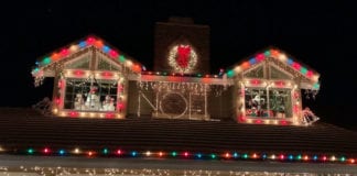 Video Đi ngắm đèn Noel ở một khu phố miền Nam California