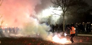 Video Pháo Giao Thừa Canh Tý tưng bừng ở chùa Huệ Quang