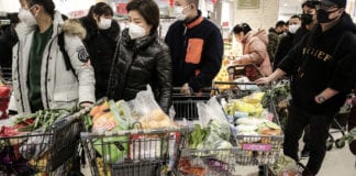 Công dân Mỹ bị kẹt ở Trung Quốc nên dự trữ thực phẩm