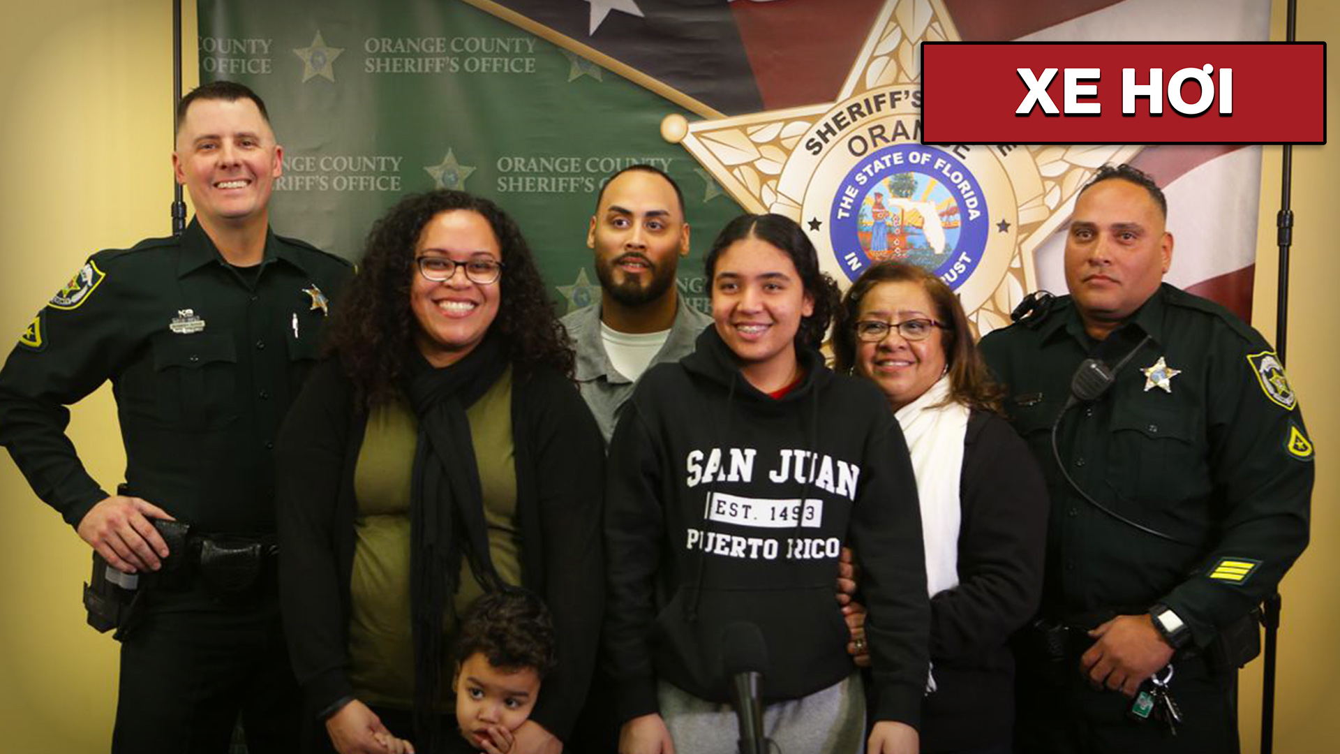 Người đàn ông kẹt trong xe hơi bốc cháy gặp lại cảnh sát ân nhân cứu mạng