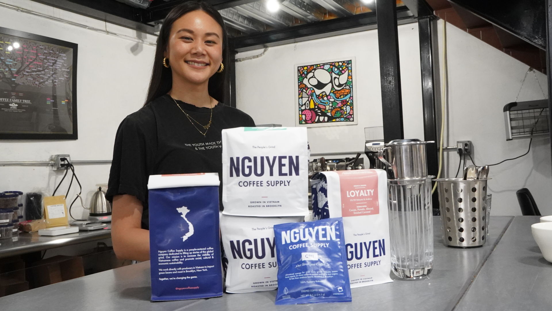 Cô gái gốc Việt mang 'cafe phin' Việt Nam ra đấu trường thế giới