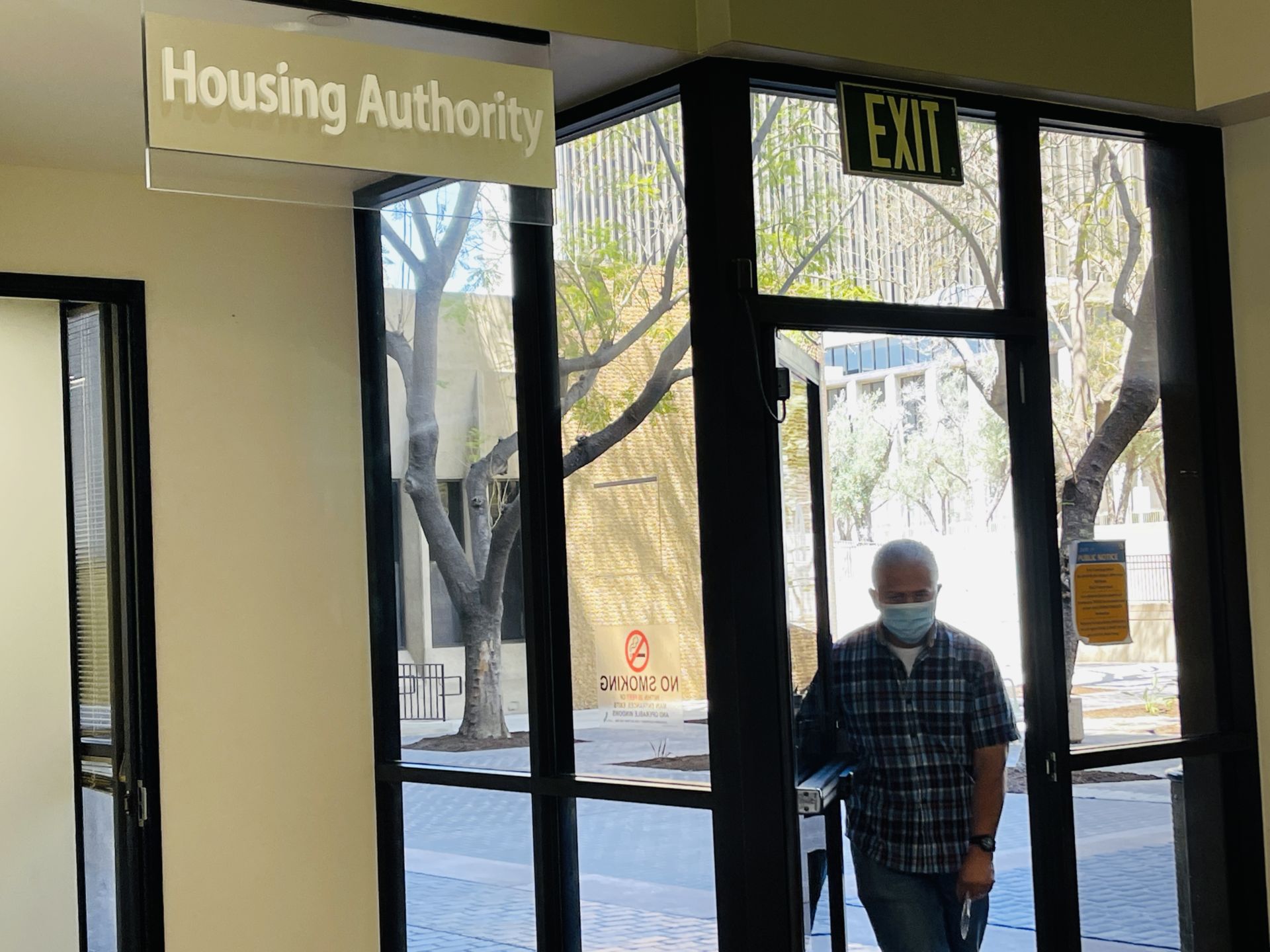 Điều quan trọng khi nộp đơn xin 'housing' ở Santa Ana, từ 2 Tháng Năm