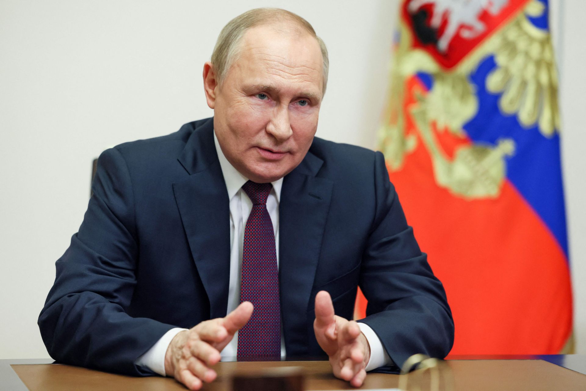 Putin lên án lệnh cấm vận ‘điên rồ và thiếu suy nghĩ’ của Tây Phương