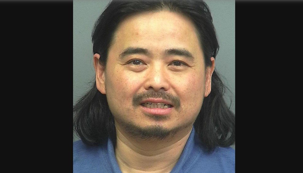 Một ông gốc Việt ở Houston giết vợ rồi dàn cảnh cướp, bị 55 năm tù