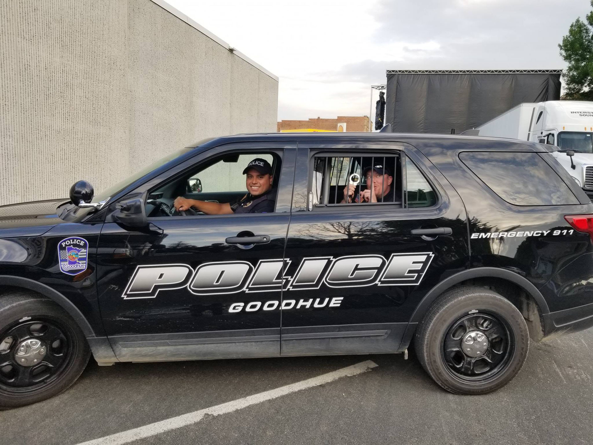 Toàn bộ cảnh sát ở một thành phố Minnesota nghỉ ngang