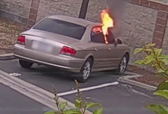 Suspects-caught-on-camera-lighting-car-on-fire-2