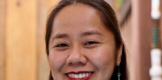 Nữ tác giả Jackie Wu “thai nghén” cuốn sách trong ba năm. (Hình: Jackie Wu cung cấp)
