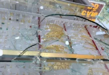 Sài Gòn bắt giữ sáu nghi can cầm búa cướp tiệm vàng