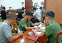 Sài Gòn lại tiếp nhận 33 người bị Mỹ trục xuất