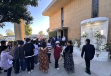 Nhà thờ Saint Cecilia làm phép tượng Đức Mẹ La Vang