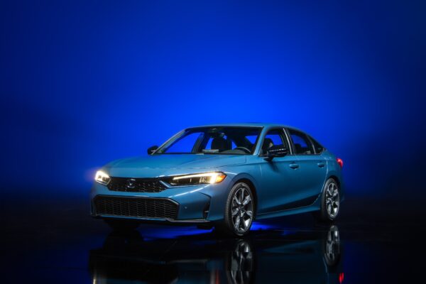 2026 Honda Civic Sedan Hybrid. (Hình của nhà sản xuất Honda)