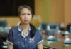 Hà Nội: Bắt người nhập cảng, bán ra thị trường 10,000 tấn chân gà bẩn