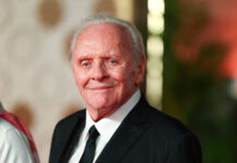 Tài tử Anthony Hopkins phát hành đĩa nhạc cổ điển ở tuổi 88