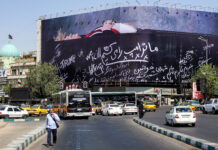 Lãnh đạo Iran thách thức Trump: ‘Chúng tôi sẽ giết ông’