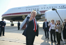 Trump lần đầu đi Air Force One của Qatar tặng, mới sửa lại