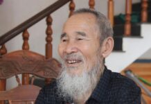 Thân phụ của sư Thích Minh Tuệ qua đời, nhà ngập tràn vòng hoa kính viếng