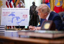 Trump ký lệnh hành pháp đổi tên Lake Ontario thành Lake America