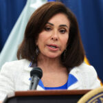 Hồ Phản Chiếu ‘không bị phá hoại,’ Công Tố Viên Jeanine Pirro sắp ‘mất ghế’