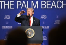 Trump lại bỏ phiếu bằng thư tại Florida, dù luôn chỉ trích ‘gian lận’