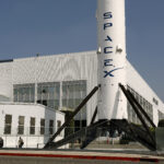 VinSpace của Phạm Nhật Vượng hợp tác với SpaceX để phóng vệ tinh đầu tiên