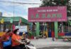Sài Gòn: Bảo mẫu trường mầm non bắn dây thun vào lòng bàn chân cháu bé