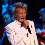 Rod Stewart lưu diễn lần cuối cùng năm 2027 nhưng chưa giải nghệ