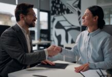 Luật sáp nhập xí nghiệp công ty