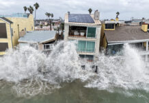 Tàn dư bão Rachel quét qua Nam California, Long Beach thiệt hại nặng
