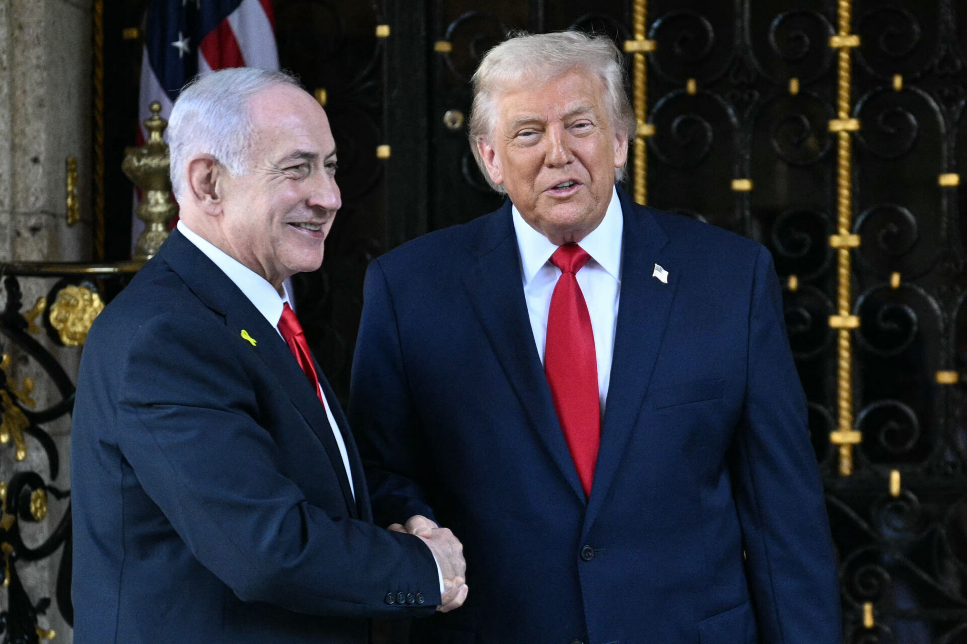 Trump công khai ủng hộ thủ tướng Israel tái tranh cử