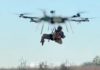 Ukraine di tản lính bị thương bằng drone, tuyên bố là đầu tiên trên thế giới
