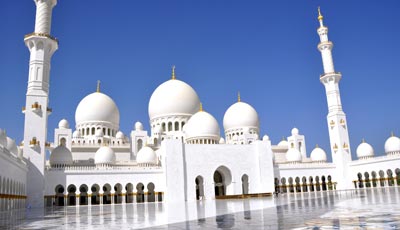 Sheikh Zayed Grand Mosque in Abu Dhabi