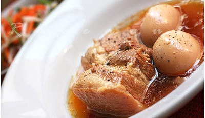 thit kho