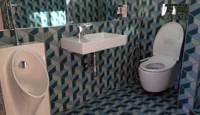 caltech-toilet