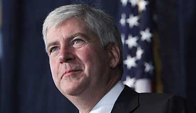 Gov. Rick Snyder would let high schools award diplomas to Vietnam War-era veterans who enlisted or were drafted before graduating.
