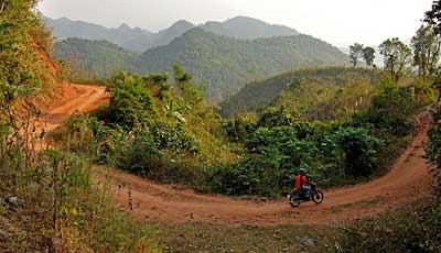 motorcyle saigon trail
