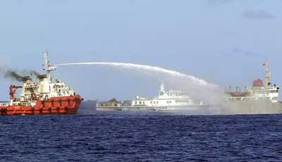 Vietnam China Oil Rig