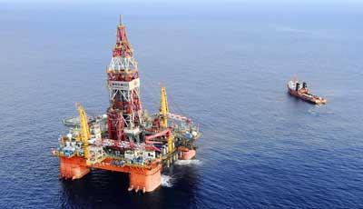 Vietnam China Oil Rig