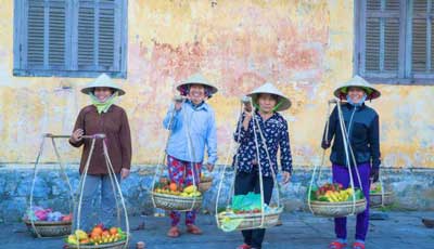 eating in vietnam