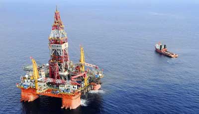 Vietnam China Oil Rig