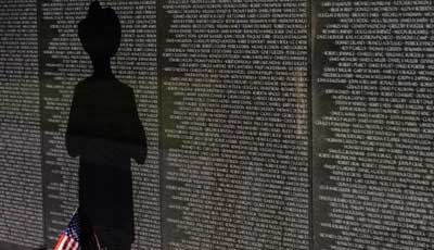 vietnam wall memorial