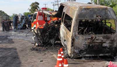 At least 13 Vietnamese killed in Thai road accident