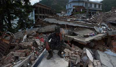 Vietnamese leaders send condolences over quake in China