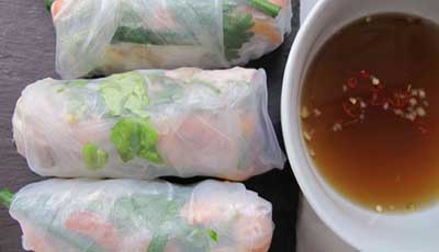 How to make perfect Vietnamese summer rolls