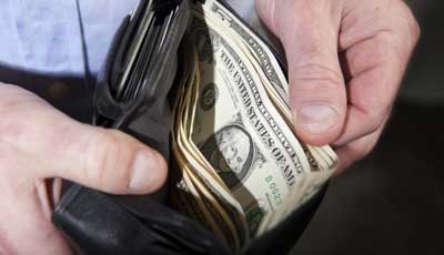 5 signs you have no money management skills