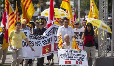 Vietnamese flag at Ottawa City Hall angers protesters