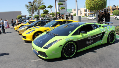Gia Lai Team car rally helps the needy children of Vietnam